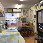 山中城案内所売店 - 店内。