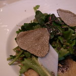 レ ロジェ エギュスキロール - シェフおすすめコース：前菜ビックマッシュルーム・黒トリュフ