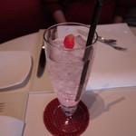 レ ロジェ エギュスキロール - ローズソーダ