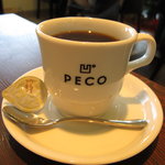 PECO - コーヒーカップはお店のロゴ入り♪