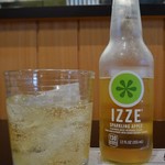 ダグズ・バーガー - IZZE