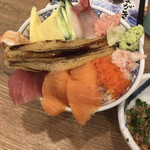 磯丸水産 - 海鮮こぼれ丼