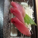 愛南 市場食堂 - びやびやかつおの刺身