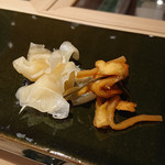 すし晴 - がりとべったら漬け