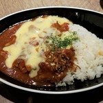 小料理バル さくら - お肉がたっぷりとあります。