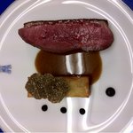 トゥールダルジャン - 幼鴨のロティ 鴨のソース マッシュドポテトを焼きフレッシュトリュフを載せたもの
