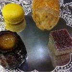 トゥールダルジャン - デザート後の茶菓子