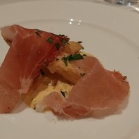 インカント - ホワイトアスパラのフリット、スペック添え