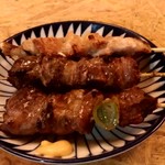 쿠시야키 무스비 - 【2019.4.9(火)】串焼(特選かしら)200円・串焼(特選ハラミ)200円・串焼(手羽先串)200円
