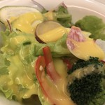 トラットリア ピッツェリア サレルノ - 季節の野菜サラダ デコポンのソース
