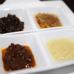 豊栄 - 特製4種の醬（豊栄醬・XO醬・生姜醬・高菜醬）※XO醬が初