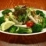 タン助 - 10品目の野菜サラダ　お肉と一緒にぜひ。サラダも数種類ご用意しております。