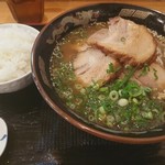 ラーメン屋 あめんぼう - ライス１００円で計９５０円のコスパ