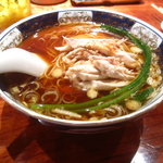 支那麺 はしご - 鶏絲麺（ちいすいめん）