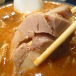 支那麺 はしご - 柔らかな太肉（ダーロー）