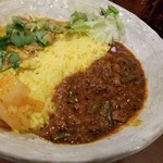 SPICY CURRY 魯珈 - 選べる２種カレー ゲーンキョウワーン・ホイシェル～青森県陸奥湾産ベビーホタテのタイカレー～