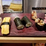 立ち寿司横丁 - 終盤。