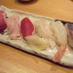 味遊 - にぎり①