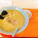 ラーメン屋さん - ラーメンチャーハンセット/中盛（750円/100円）※チャーハンはまだｗ