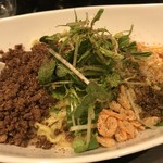 四川担担麺 阿吽 キッテグランシェ店 - 