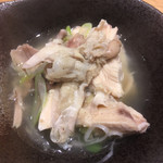 鳥まつ - 参鶏湯を取り分けました。