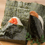 Specially selected rice Onigiri [plum, salmon, mentaiko] (1 each)
