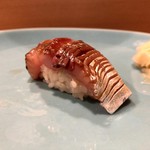 うを徳 - 鯵（握り）