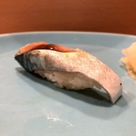 うを徳 - 締め鯖（握り）