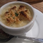 ビストロラドレ - ズワイガニとズッキーニのクリームスープグラタン仕立て