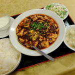 香満楼 -  “マーボー豆腐定食”