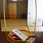 美山荘 - 摘み草籠