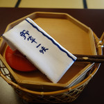 美山荘 - 摘み草籠