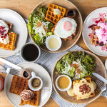 スロー ジェット コーヒー - 《waffle》期間限定ワッフルもご用意しております