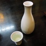 小樽・蕎麦屋・籔半 - 藪半 「日本酒（ぬる燗）」