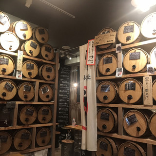 大衆和牛酒場 コンロ家 霜降り和牛鍋と神戸牛ホルモン鉄板焼_2