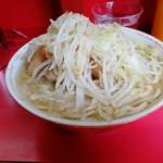 ラーメン二郎 三田本店 - ぶたたっぷり