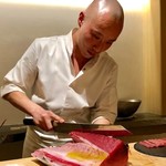 はっこく - 佐藤さんの鮪柵取り