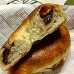 パン マニフィック - バターの香りに、粒あんたっぷり！