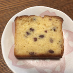 cafe yom pan - いただいたのは，あんこと柚子のミニケーキ♪