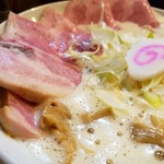 鶏そば 啜る - 鶏そばチャーシュー増し close