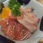 沼津海いち - 選べる3色丼 (ばちまぐろ･カンパチ･ねぎとろ)