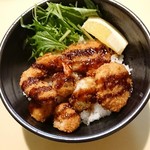 キャッツアイ - 料理写真:海鮮ミックスフライ丼 590円+税