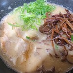 本格博多豚骨ラーメン一恵 - 