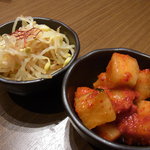 焼肉×食べ放題 南大沢 にひゃくてん - 【2011.11.　初訪】　もやしナムル280円＆カクテギ380円