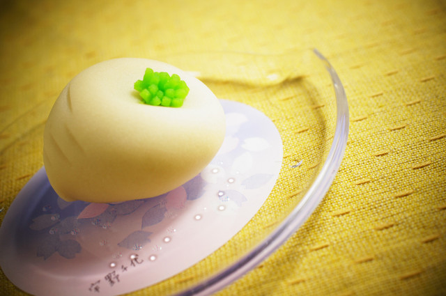 観世（かんぜ） - 中央弘前（和菓子）の写真