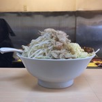 自家製ラーメン大者 - カウンターにて