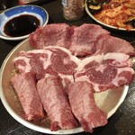 Taishuu Horumon Yakiniku Jun - タン3種盛り〜♪