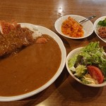 ローハイド - カツカレー大盛り