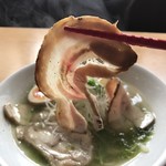 らー麺 櫻ぐみ - 巻チャーシュー、豚バラは美味しいですね（２０１９．４．１１）