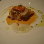 オーベルジュ・ド・リル - 真鱈のロースト　蕪のラヴィオリ添え　生雲丹のソース